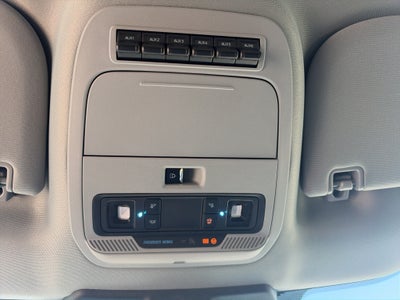 2027 Ford Chassis Cab F-350® XL