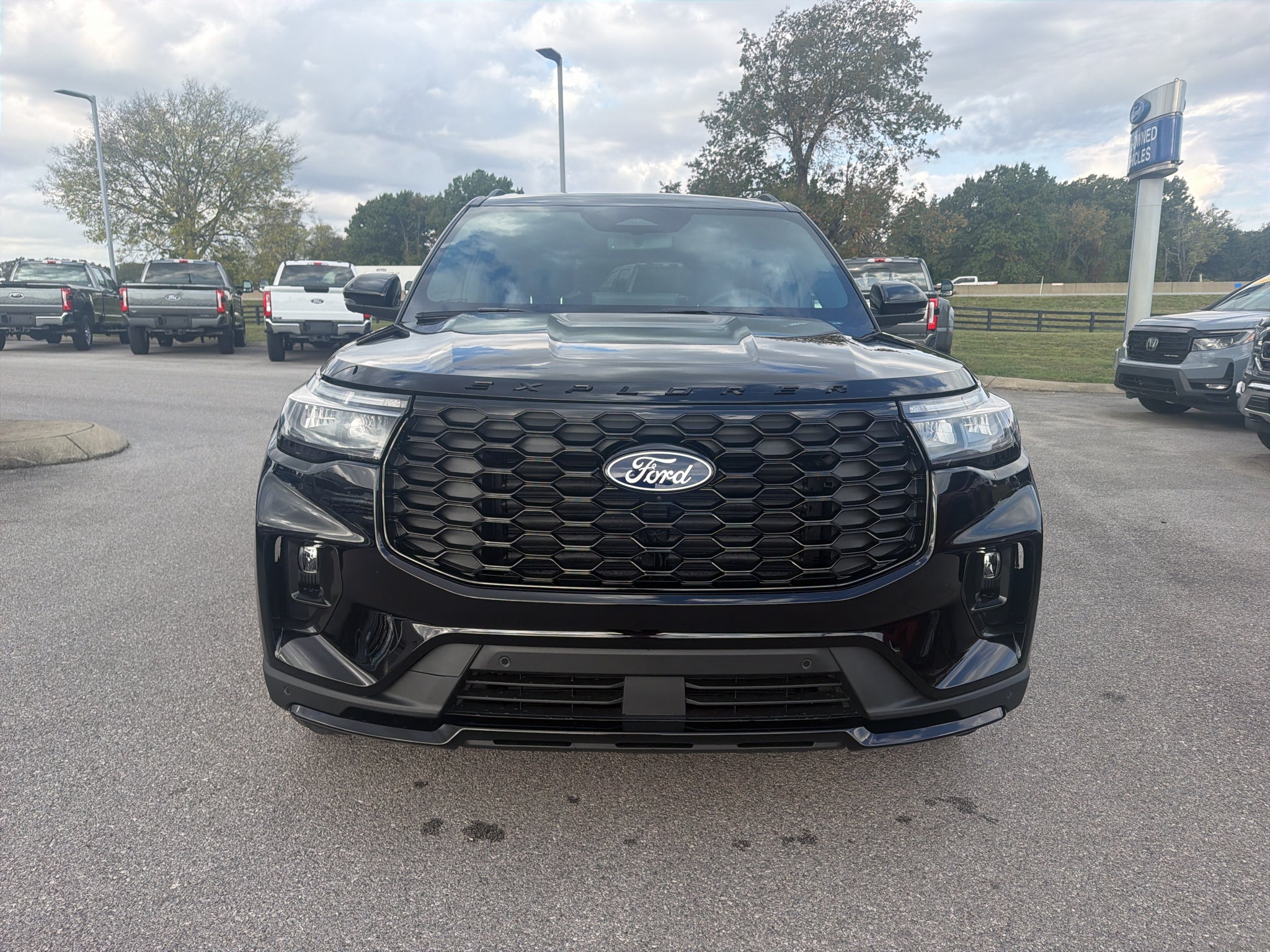 2027 Ford Explorer ST-Line