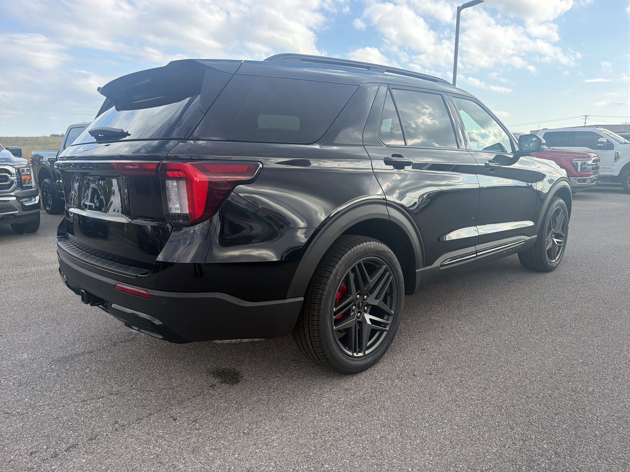 2027 Ford Explorer ST-Line