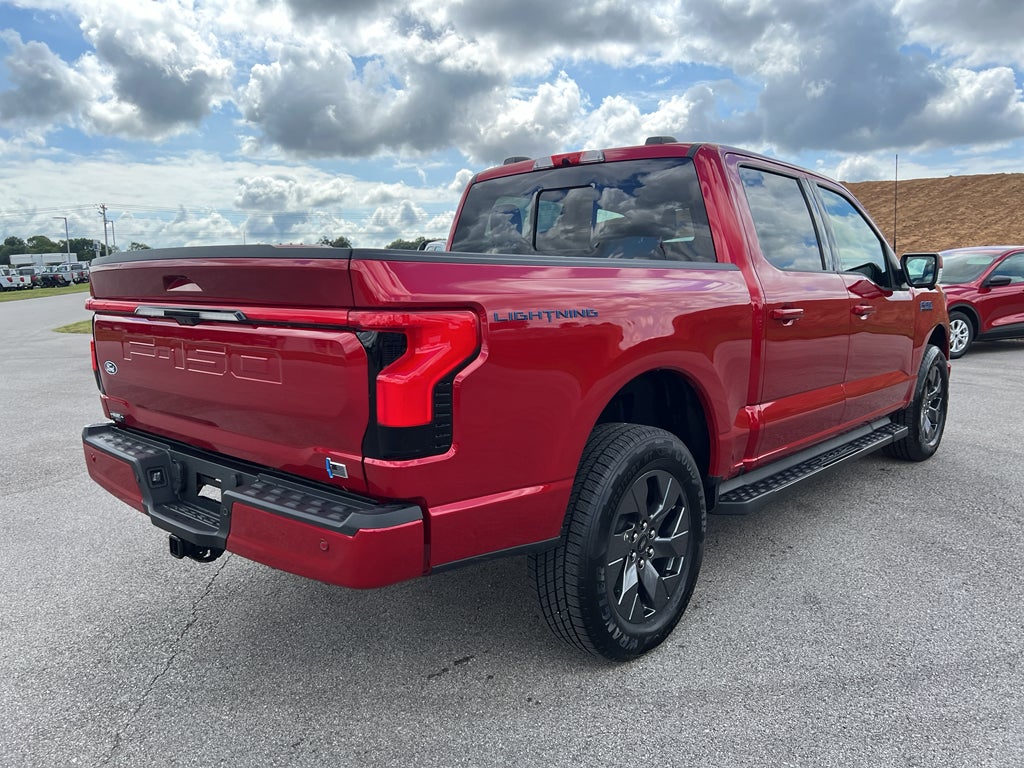 2025 Ford F-150 Lightning Lariat®