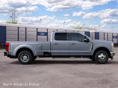 2027 Ford Super Duty F-350® Lariat®