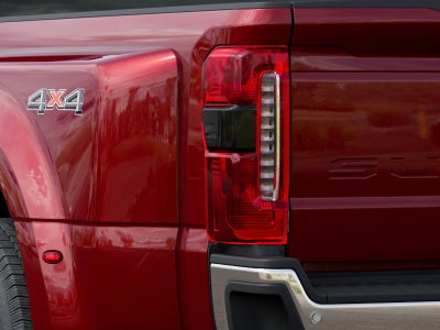 2027 Ford Super Duty F-350® Lariat®