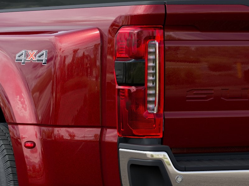 2027 Ford Super Duty F-350® Lariat®