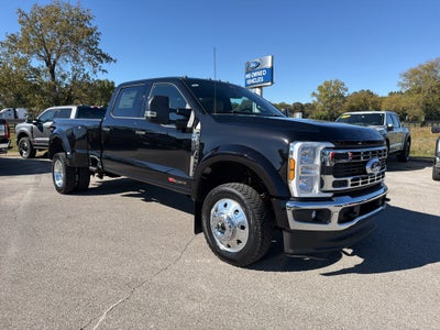2027 Ford Super Duty F-450® XLT