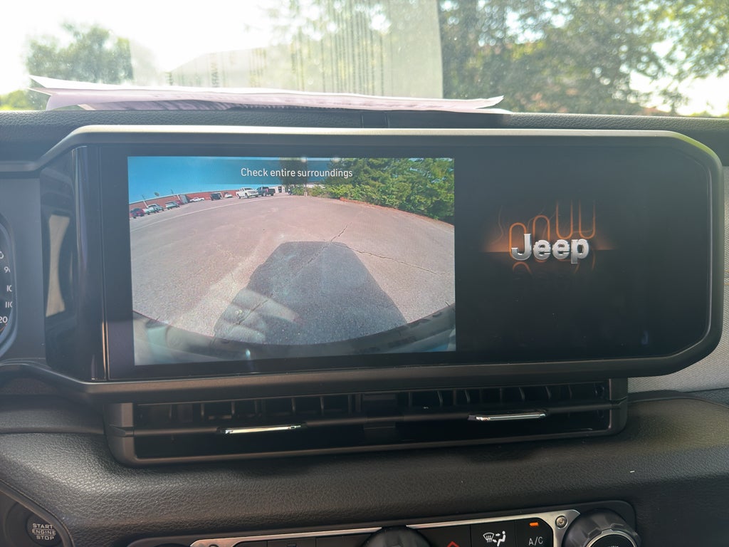 2025 Jeep Wrangler 4-Door Summit 4x4