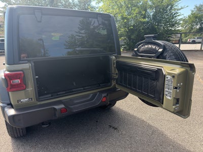 2025 Jeep Wrangler 4-Door Summit 4x4