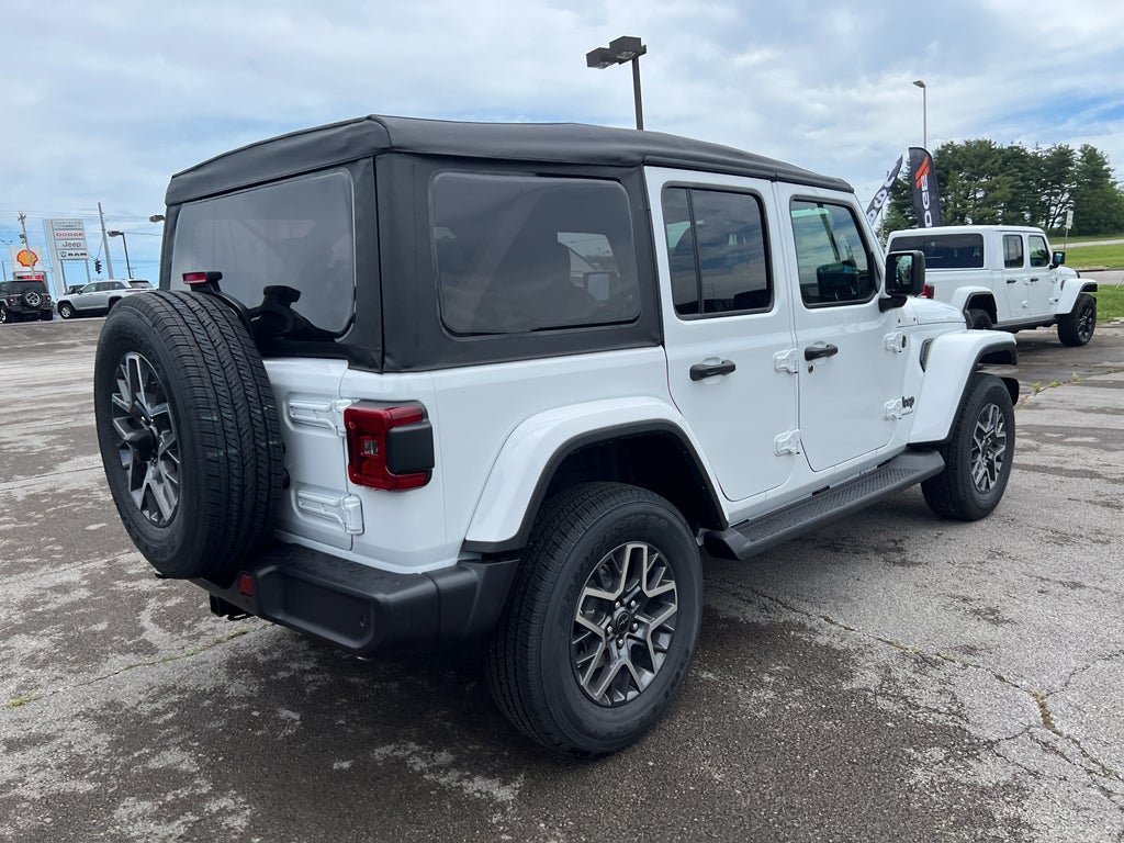 2025 Jeep Wrangler WRANGLER 4-DOOR SAHARA