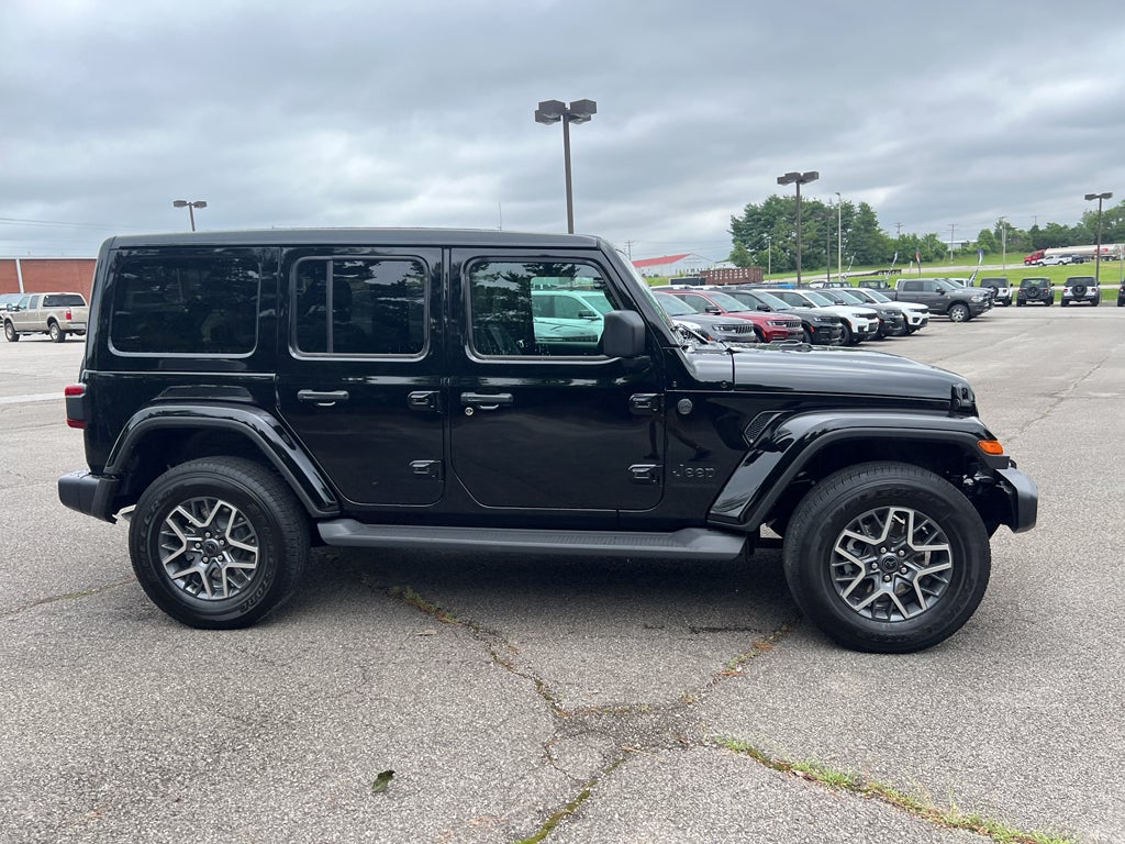 2025 Jeep Wrangler WRANGLER 4-DOOR SAHARA