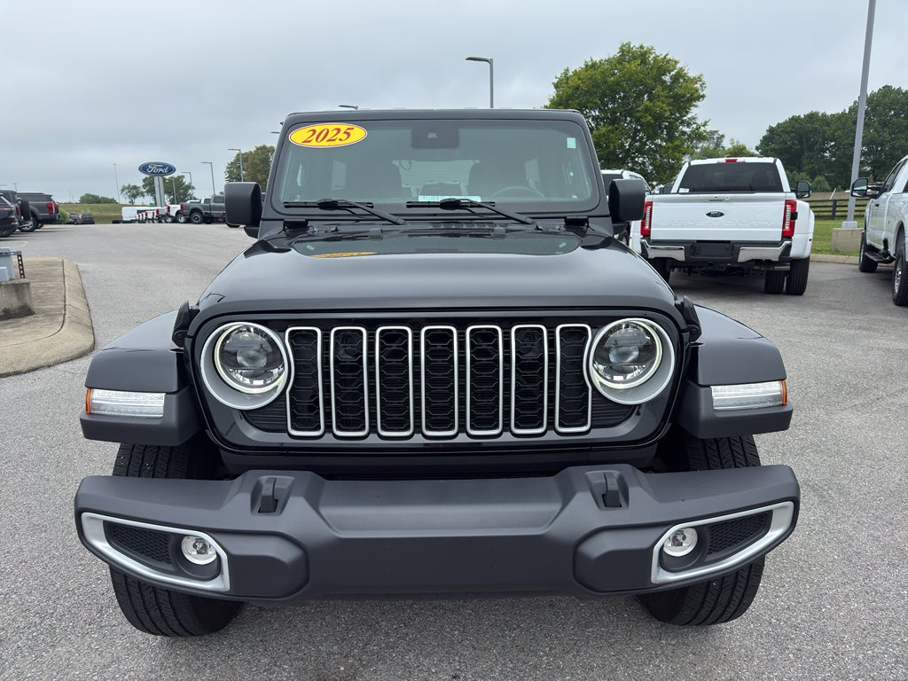 2025 Jeep Wrangler 4-Door Sahara 4x4