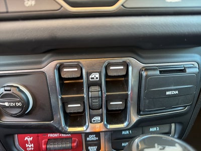 2025 Jeep Wrangler 4-Door Rubicon 4x4