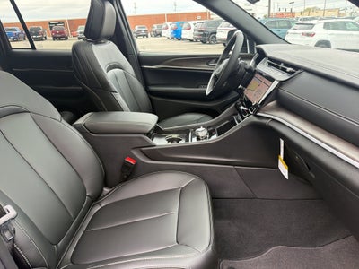 2027 Jeep Grand Cherokee GRAND CHEROKEE LIMITED 4X4