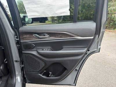 2027 Jeep Grand Cherokee GRAND CHEROKEE LIMITED 4X4