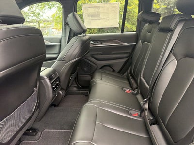 2027 Jeep Grand Cherokee GRAND CHEROKEE LIMITED 4X4
