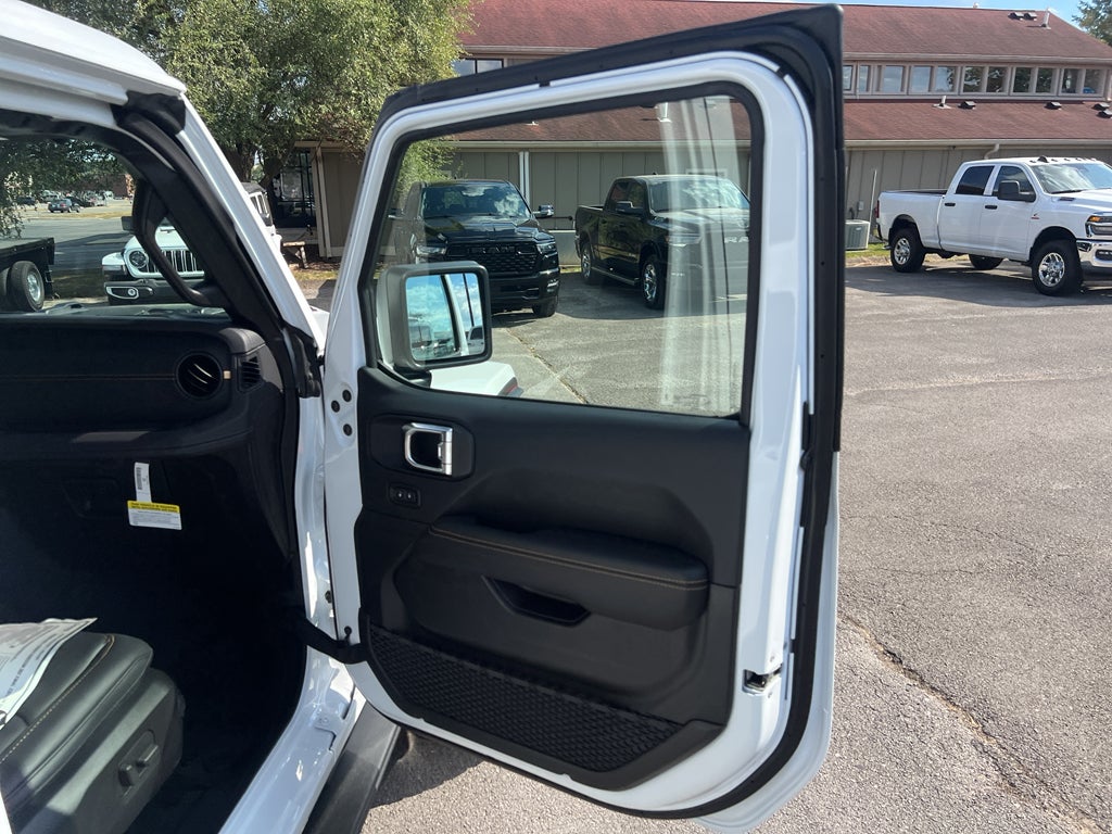 2025 Jeep Wrangler WRANGLER 4-DOOR RUBICON 392