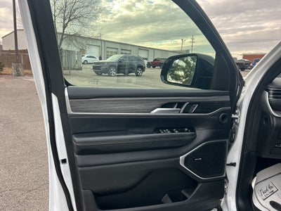 2024 Jeep Wagoneer Series II 4x2