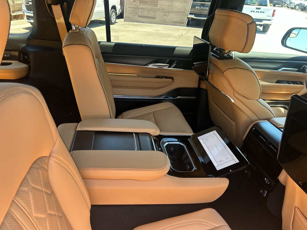 2026 Jeep Grand Wagoneer GRAND WAGONEER SUMMIT RESERVE 4X4