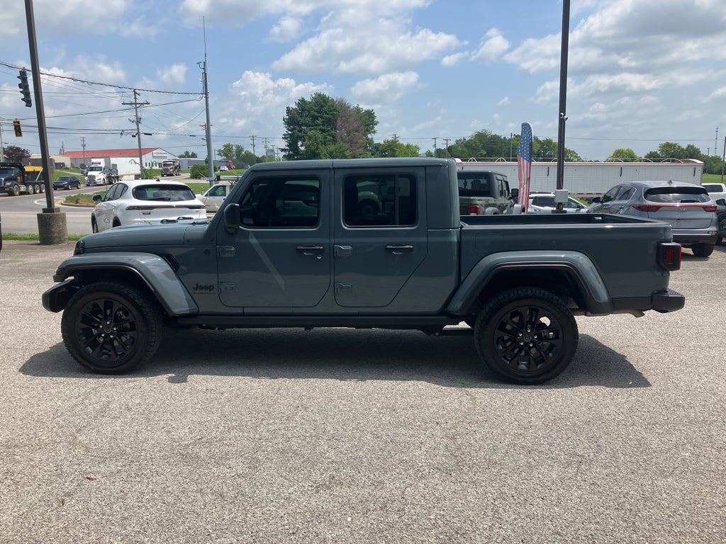 2025 Jeep Gladiator Nighthawk