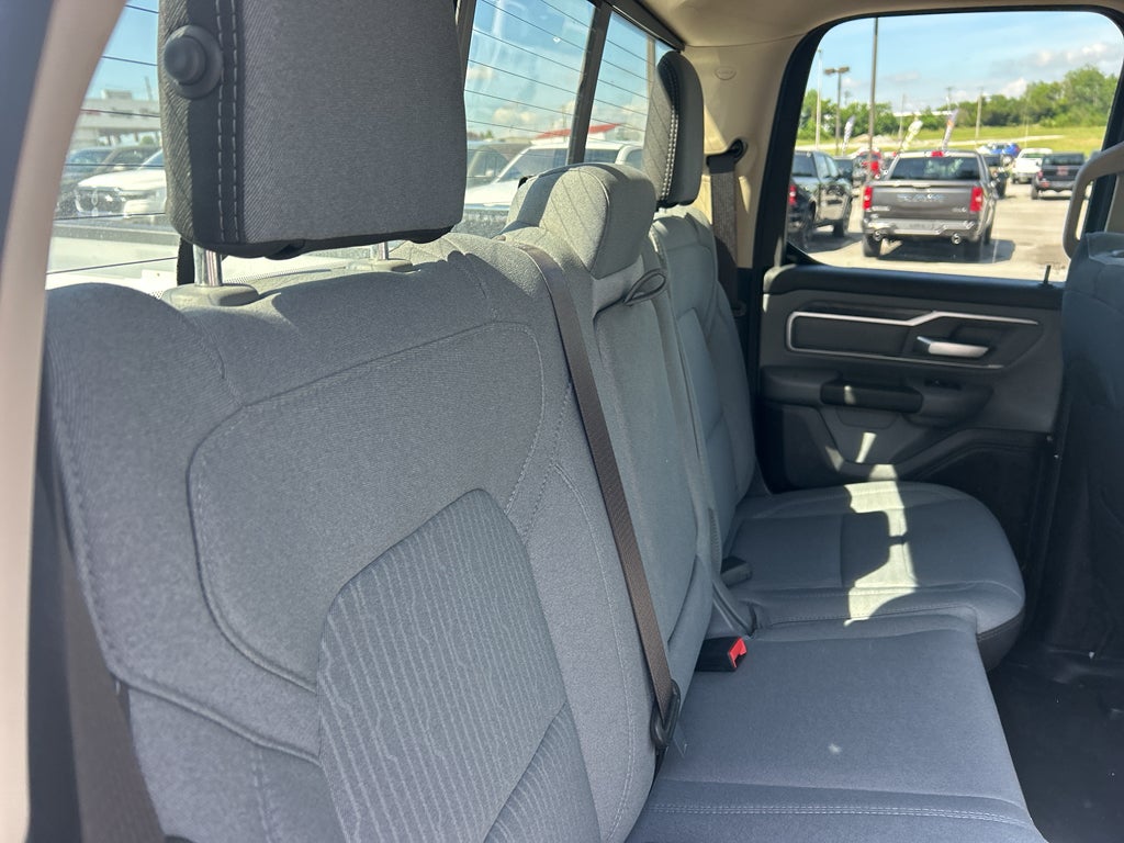 2020 RAM 1500 Big Horn Quad Cab 4x2 6'4' Box