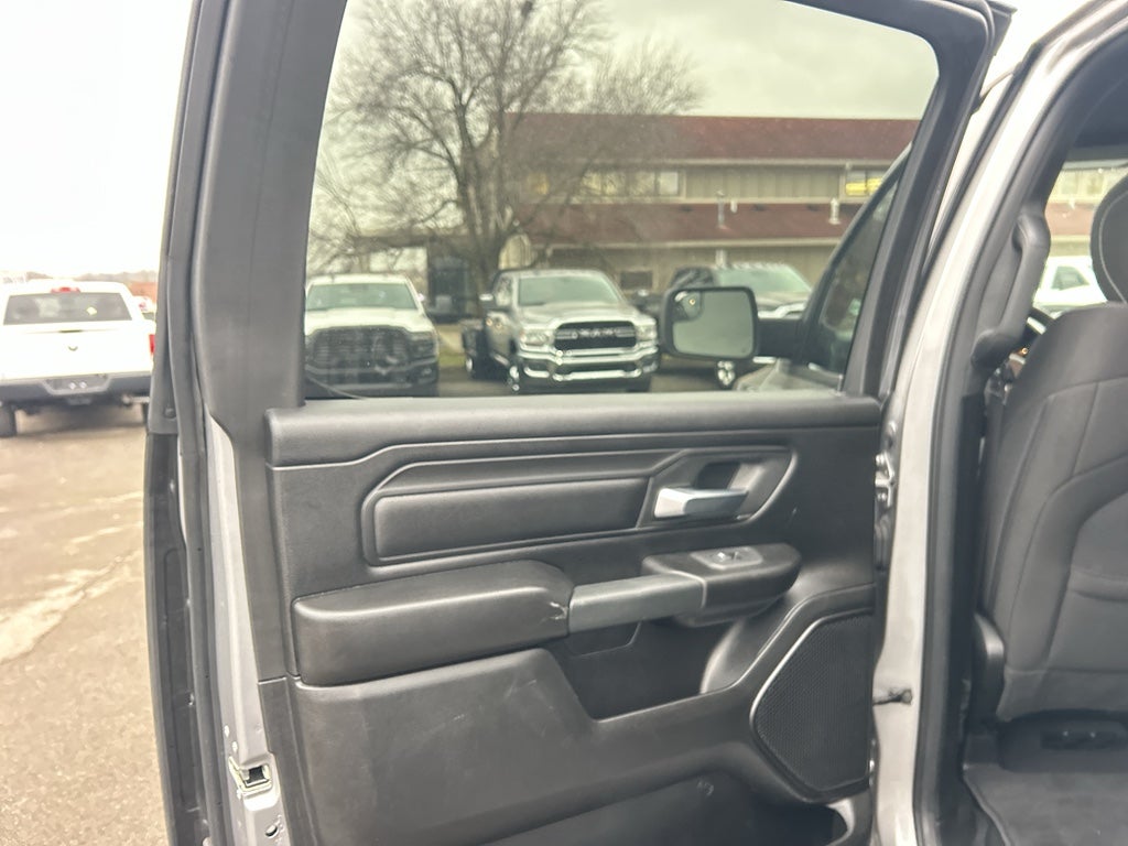 2025 RAM 1500 Tradesman Crew Cab 4x4 5'7' Box