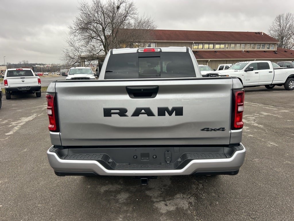 2025 RAM 1500 Tradesman Crew Cab 4x4 5'7' Box
