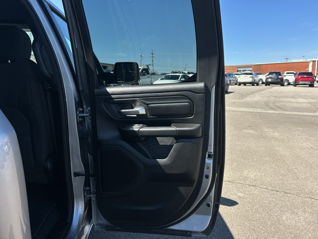 2025 RAM 1500 Tradesman Quad Cab 4x2 6'4' Box