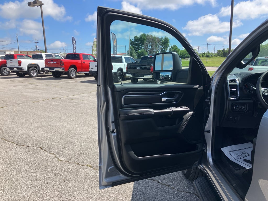 2025 RAM 1500 Big Horn Crew Cab 4x4 5'7' Box