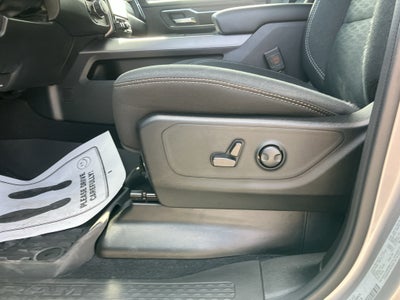2025 RAM 1500 Big Horn Crew Cab 4x4 5'7' Box