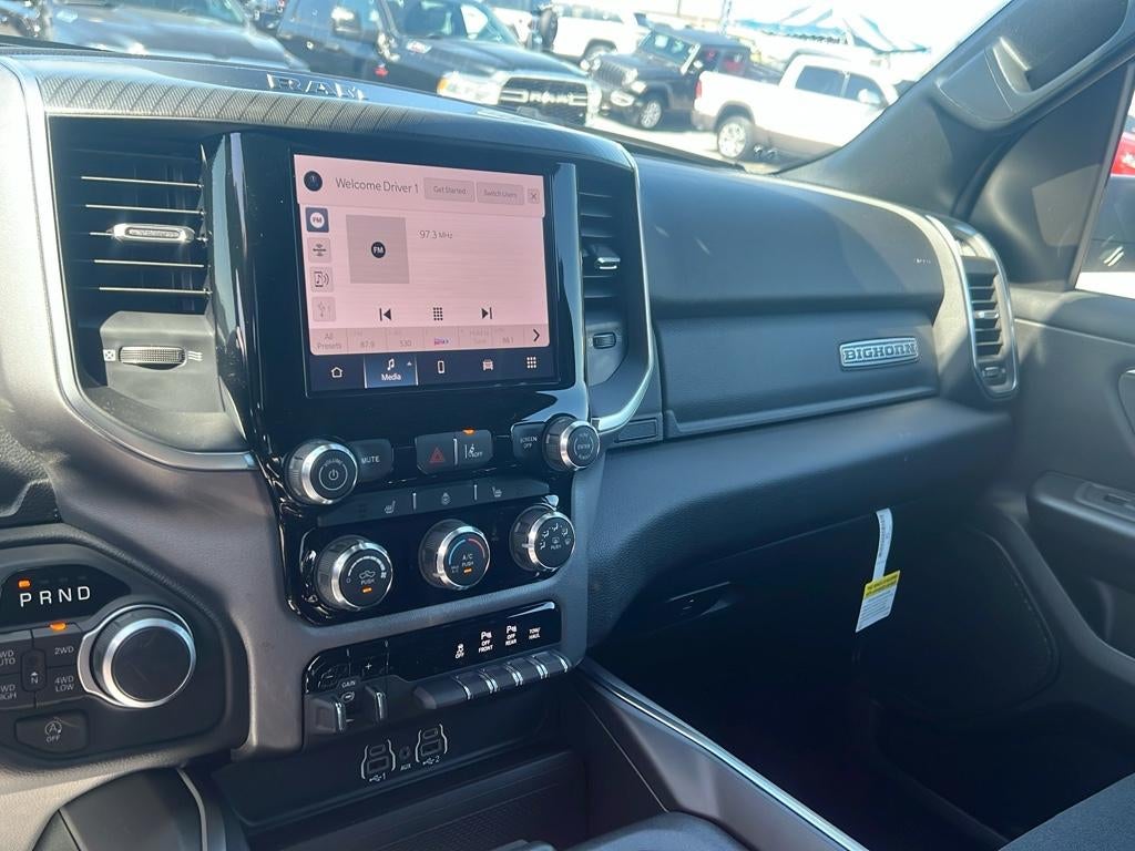 2025 RAM Ram 1500 RAM 1500 BIG HORN CREW CAB 4X4 5'7' BOX