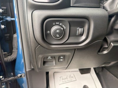 2024 RAM 1500 Big Horn Crew Cab 4x4 5'7' Box