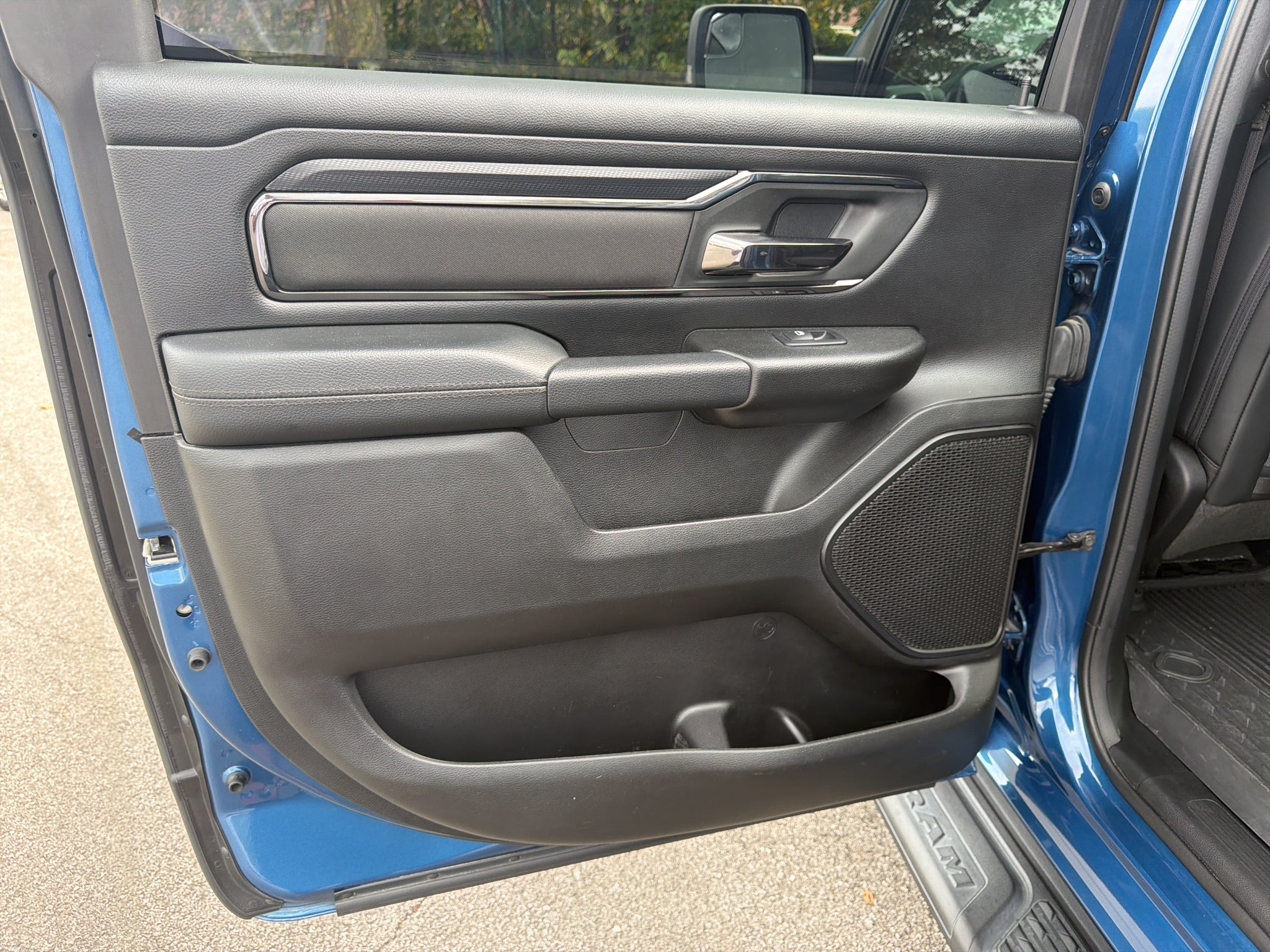 2024 RAM 1500 Big Horn Crew Cab 4x4 5'7' Box