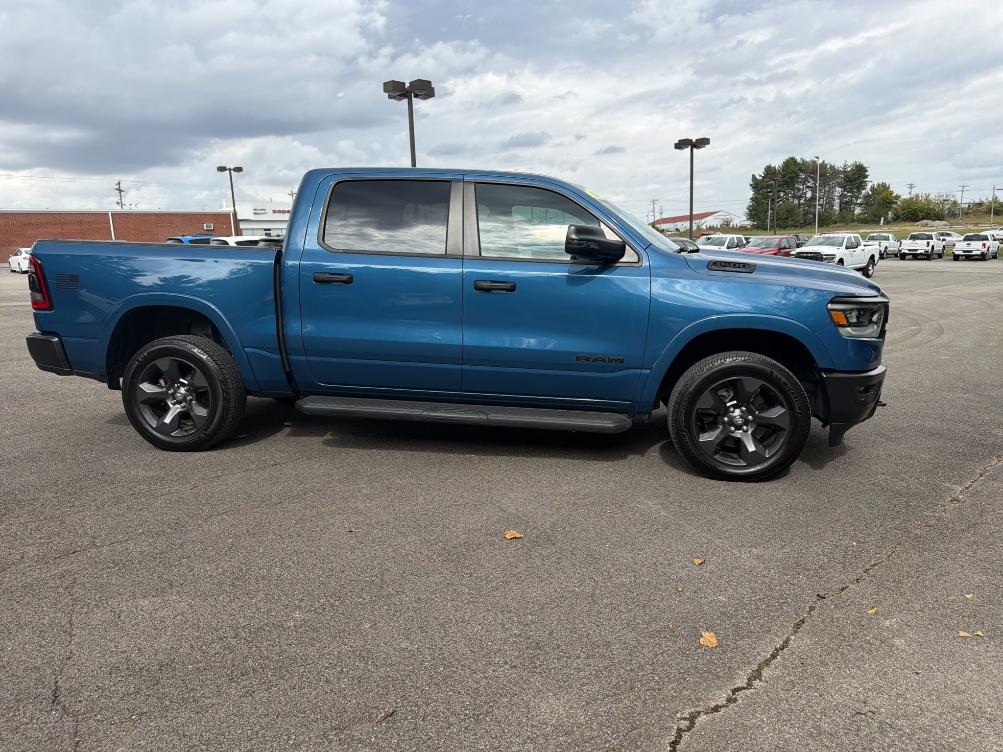 2024 RAM 1500 Big Horn Crew Cab 4x4 5'7' Box