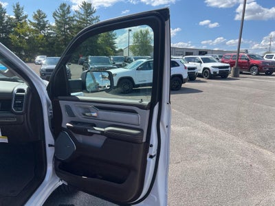 2025 RAM 1500 Laramie Crew Cab 4x4 5'7' Box