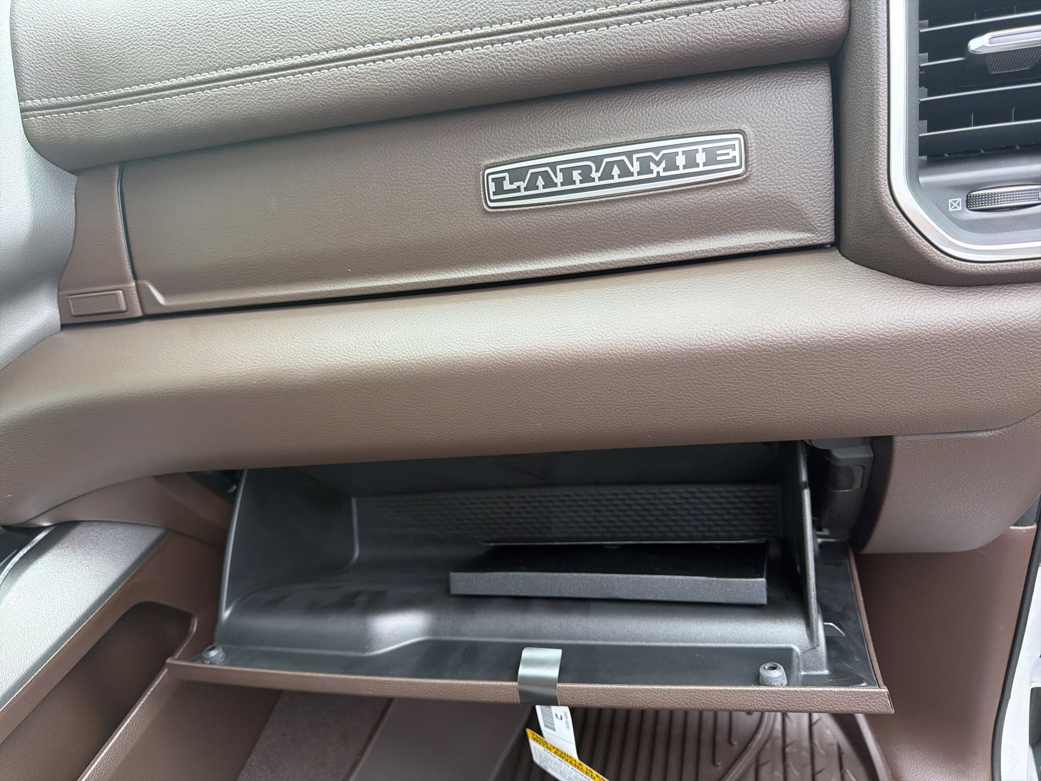 2027 RAM Ram 1500 RAM 1500 LARAMIE CREW CAB 4X4 5'7' BOX