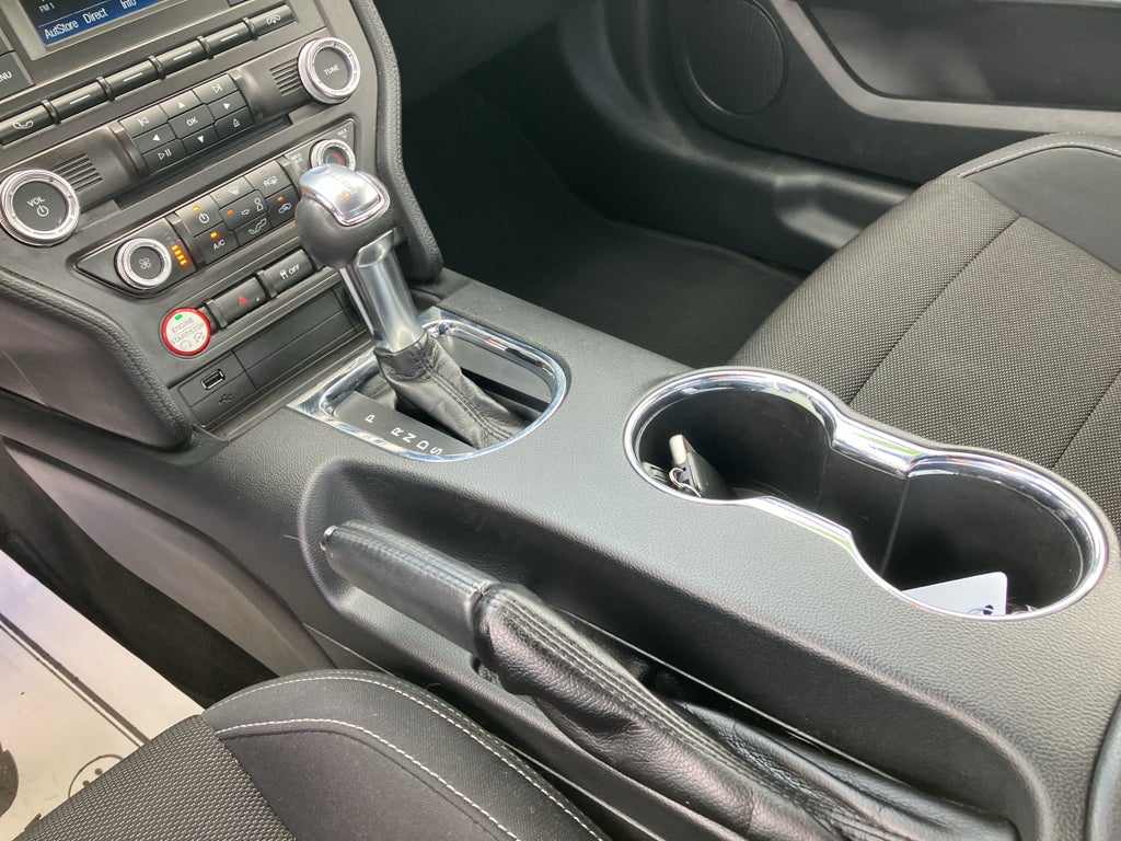 2016 Ford Mustang V6