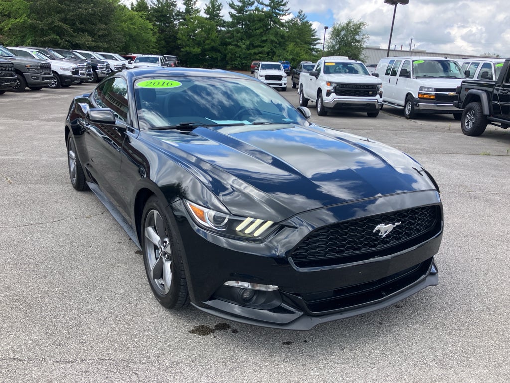 2016 Ford Mustang V6