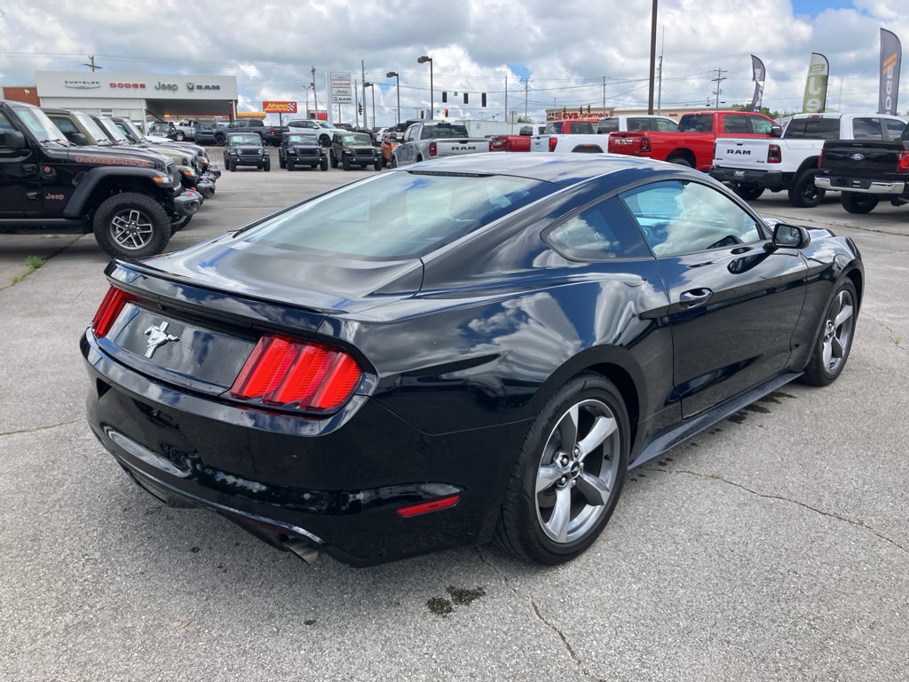2016 Ford Mustang V6
