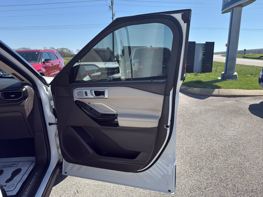 2021 Ford Explorer Platinum