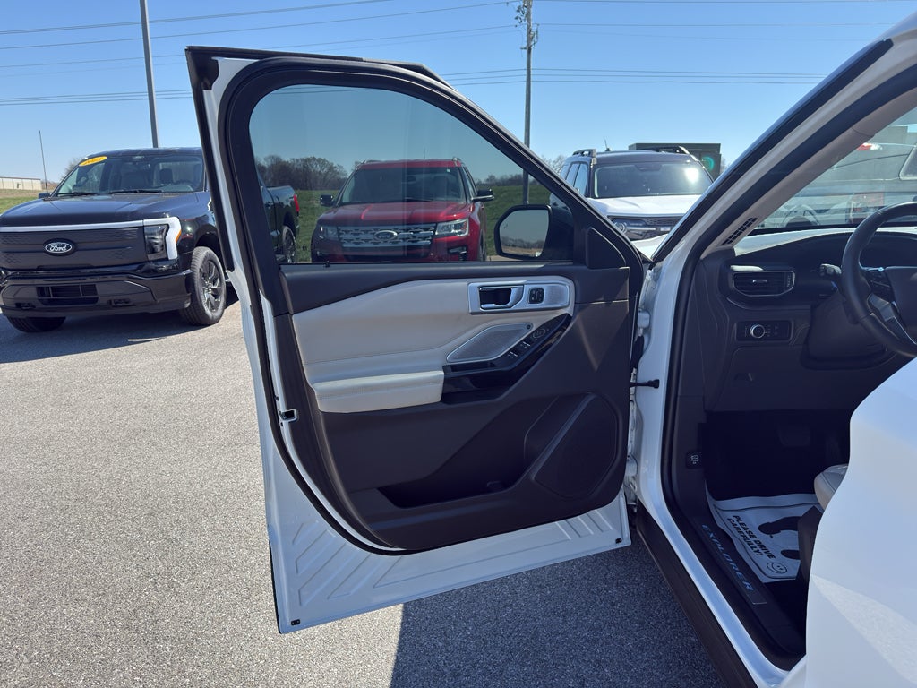 2021 Ford Explorer Platinum