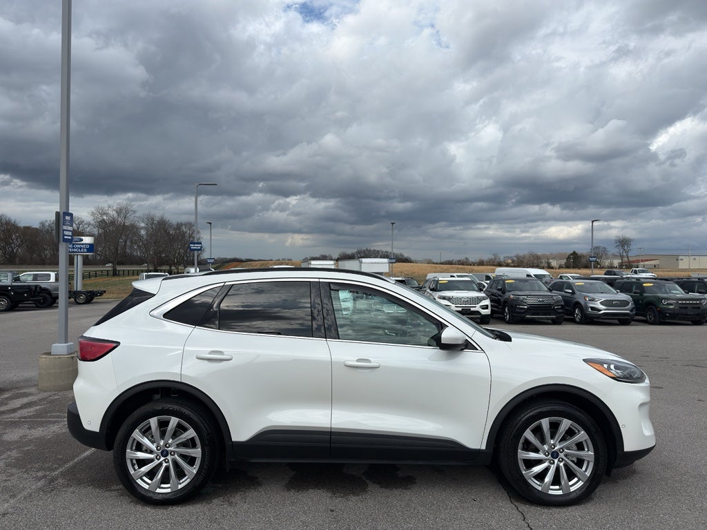 2022 Ford Escape Titanium