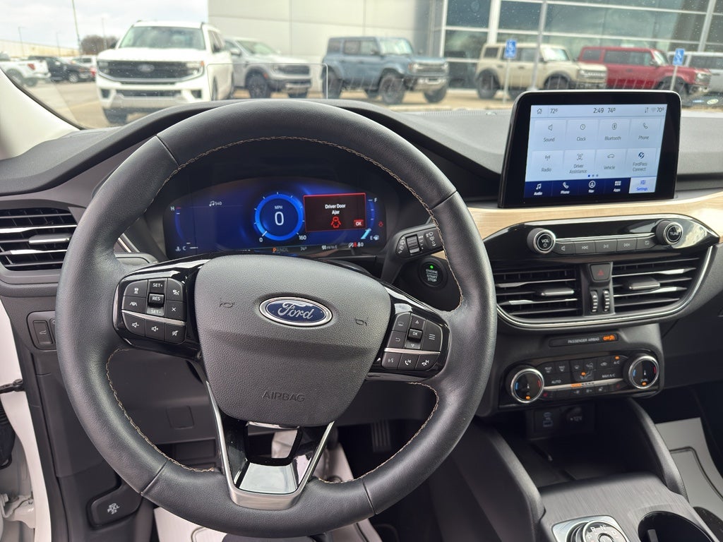 2022 Ford Escape Titanium