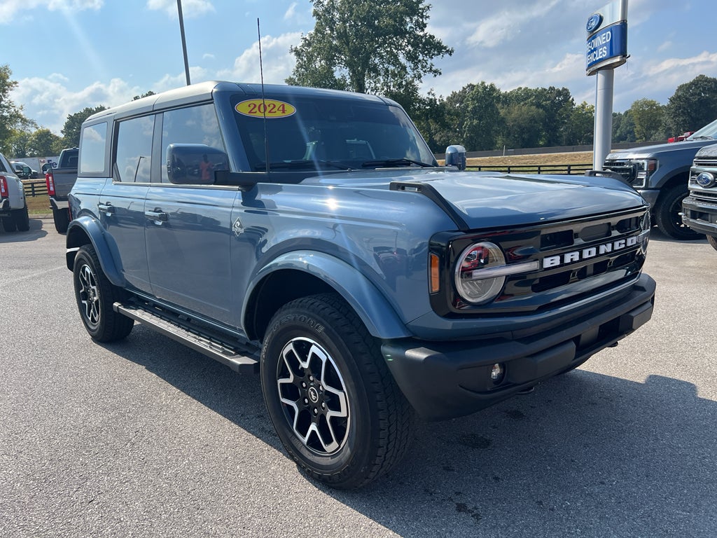 2024 Ford Bronco Outer Banks