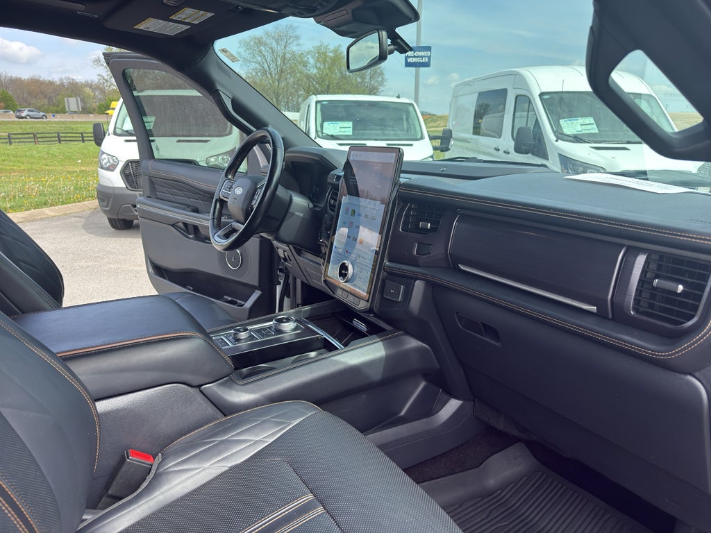 2022 Ford Expedition Platinum