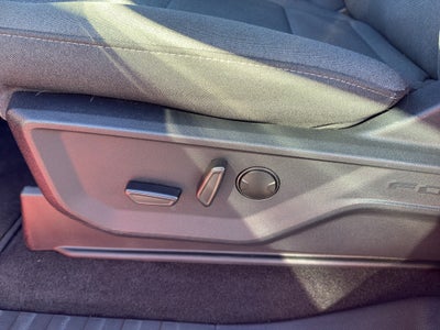 2024 Ford F-150 Lightning Flash