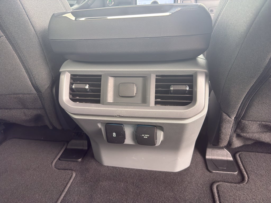 2024 Ford F-150 Lightning Flash