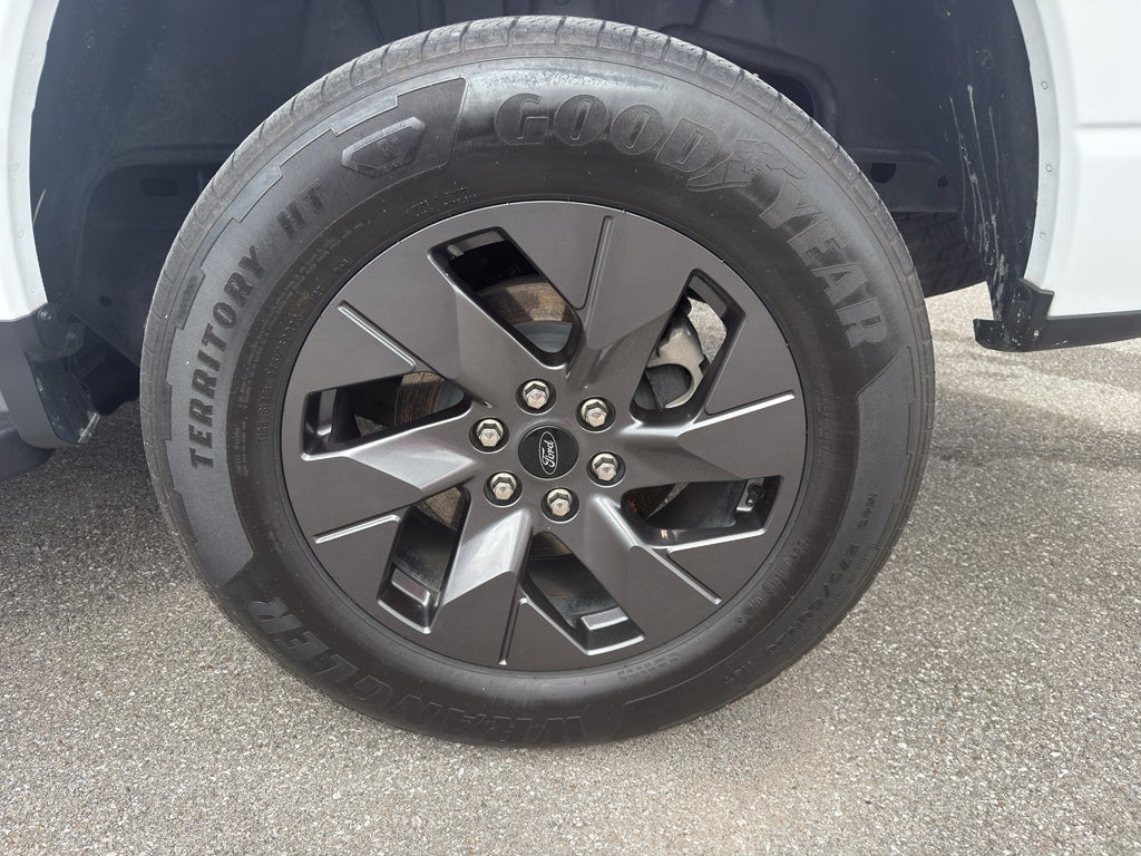 2024 Ford F-150 Lightning Flash