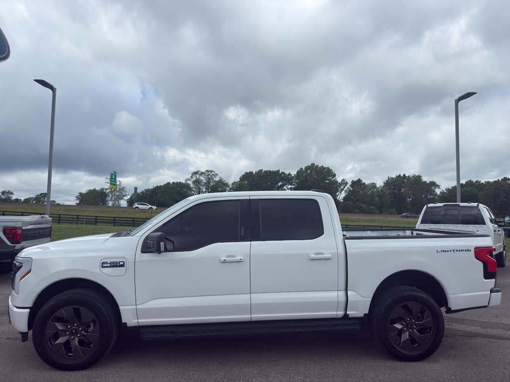 2024 Ford F-150 Lightning Flash