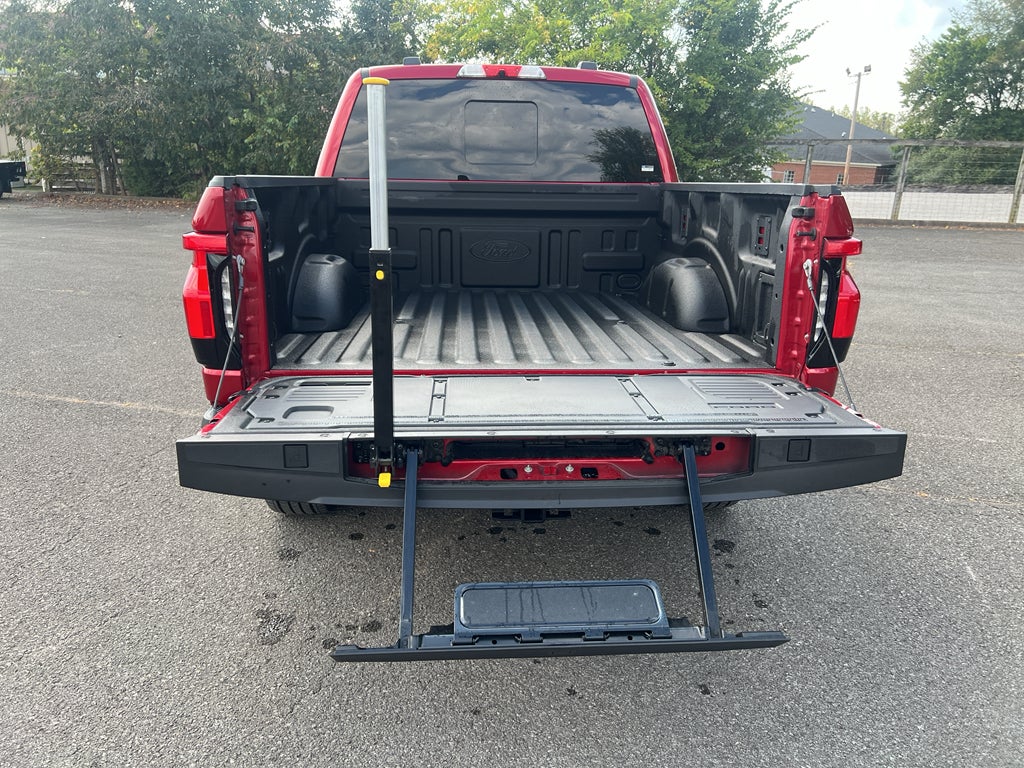 2025 Ford F-150 Lightning Platinum