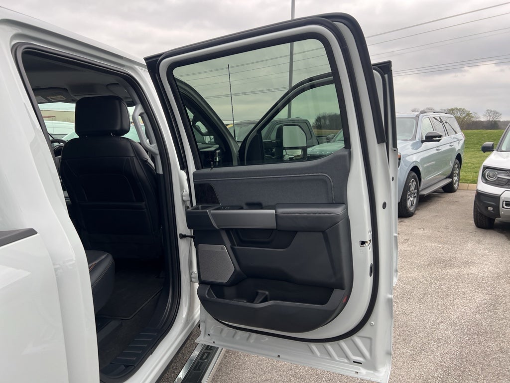 2025 Ford F-350 LARIAT