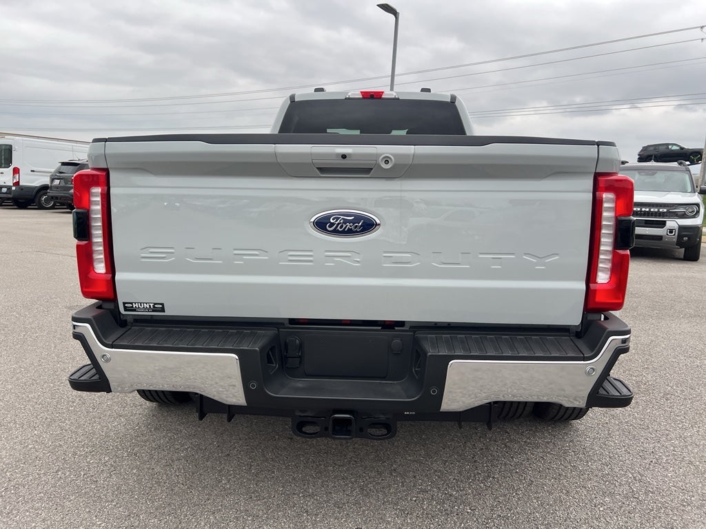 2025 Ford F-350 LARIAT