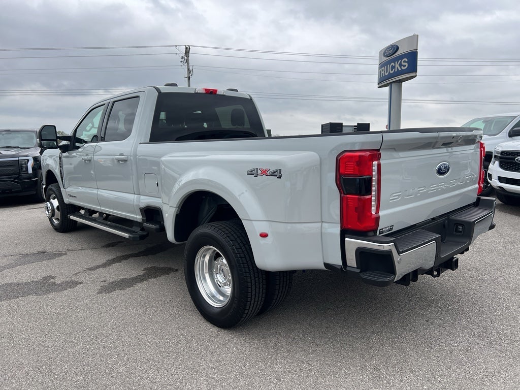 2025 Ford F-350 LARIAT